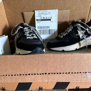 Very gently worn golden goose black running sneaker